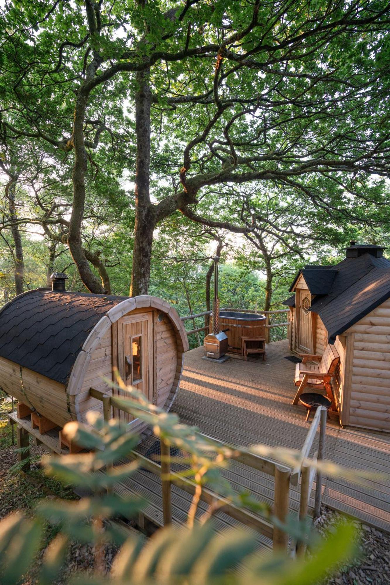 Chestnut Tree House With Hot Tub & Sauna Бармут Екстер'єр фото