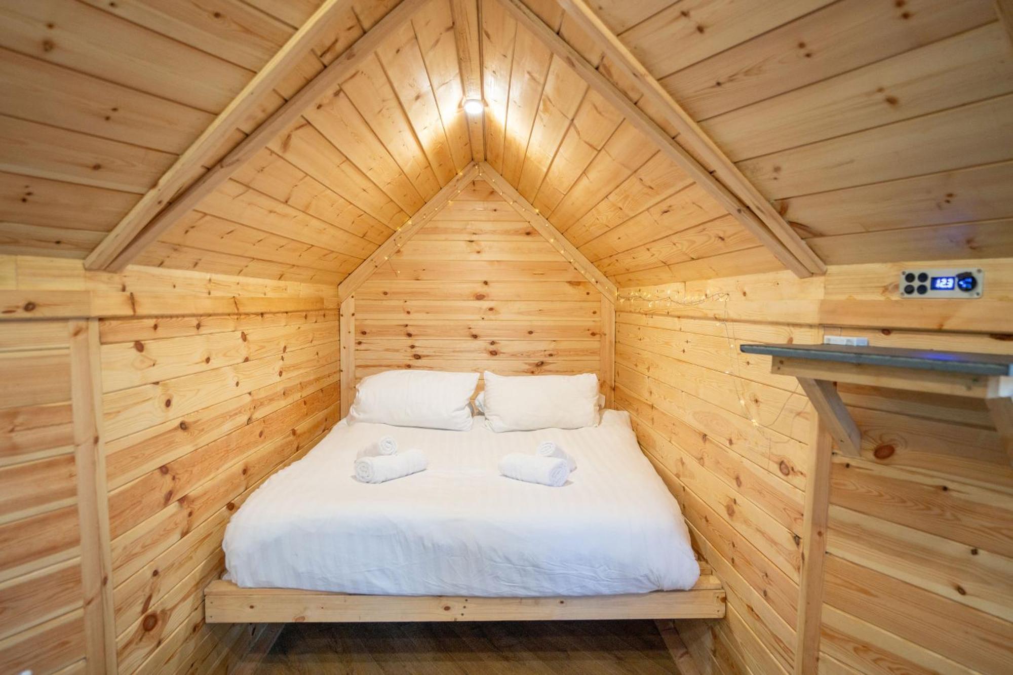 Chestnut Tree House With Hot Tub & Sauna Бармут Екстер'єр фото