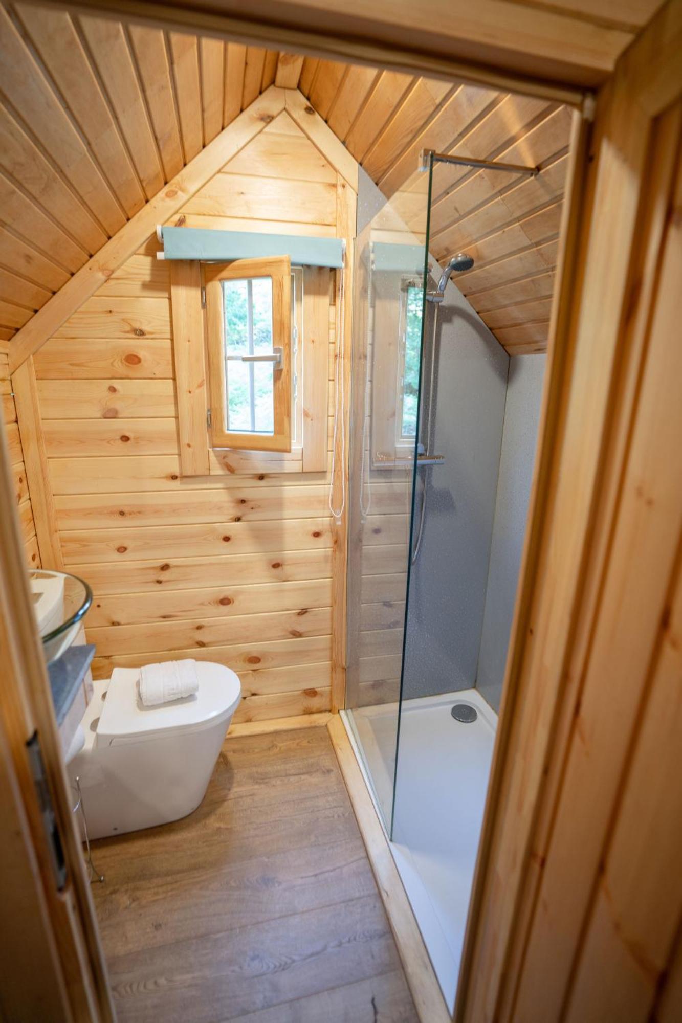 Chestnut Tree House With Hot Tub & Sauna Бармут Екстер'єр фото