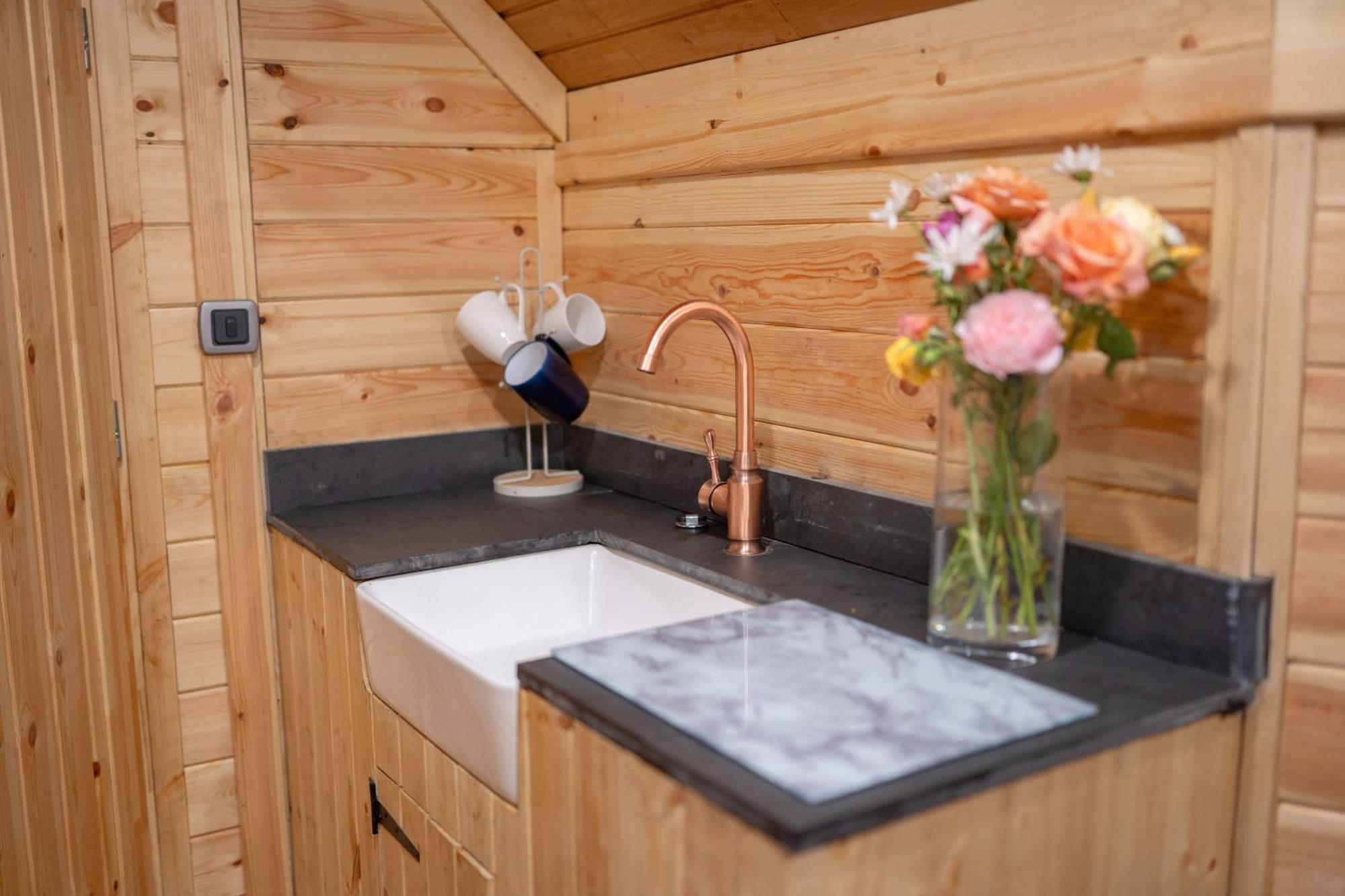 Chestnut Tree House With Hot Tub & Sauna Бармут Екстер'єр фото
